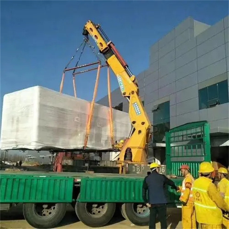 盱眙随车吊是否可以进行长途运输